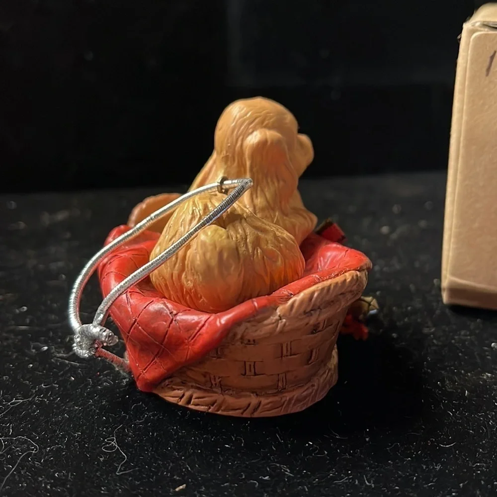 Avon Vintage Collectible “Family Friends Ornament Puppy” by Tom O’Brien for Avon